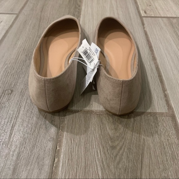 NWT Old Navy Faux Suede Tan Flats Shoes - Picture 3 of 6